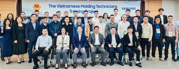 Trung tâm Hỗ trợ phát triển công nghiệp và Công ty TNHH Samsung Electronics Việt Nam khai giảng khóa đào tạo kỹ sư khuôn mẫu. Ảnh: ITN Nâng cao chất lượng kỹ sư thiết kế, chế tạo và sản xuất khuôn mẫu -0