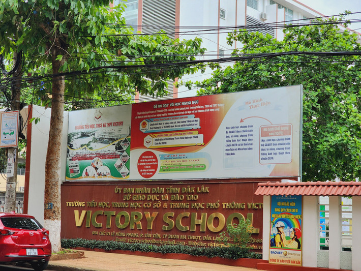 Chậm nộp học phí 2 ngày, Trường Victory (Đắk Lắk) hủy kết quả trúng tuyển vào lớp 10 Chậm nộp học phí 2 ngày, Trường Victory (Đắk Lắk) hủy kết quả trúng tuyển vào lớp 10