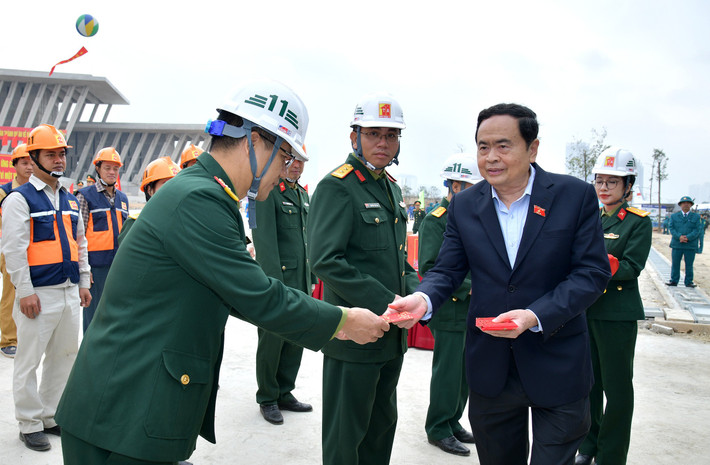 Phó Chủ tịch Thường trực Quốc hội Trần Thanh Mẫn dự Lễ phát động Tết trồng cây năm 2024 ảnh 11 Phó Chủ tịch Thường trực Quốc hội Trần Thanh Mẫn dự Lễ phát động Tết trồng cây năm 2024 -0