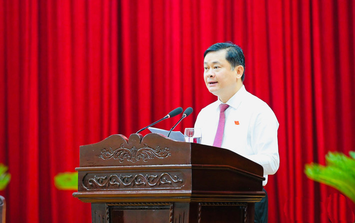 Ủy viên Trung ương Đảng, Bí thư Tỉnh ủy, Trưởng Đoàn ĐBQH tỉnh, Chủ tịch HĐND tỉnh Thái Thanh Quý phát biểu. Ảnh: T. Cường Nghệ An: GRDP đứng thứ 3 khu vực Bắc Trung Bộ và thứ 26 cả nước -0