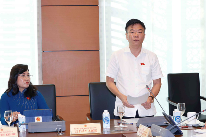Ảnh: H. Long Bộ trưởng Bộ Tư pháp Lê Thành Long - Ảnh: Hồ Long