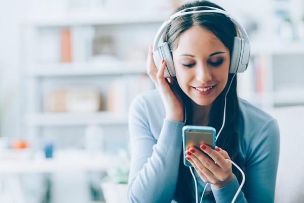 Âm nhạc trực tuyến đang phát triển mạnh mẽ. Ảnh: Thủ đô Multimedia Công nghiệp bản quyền thúc đẩy sáng tạo -0