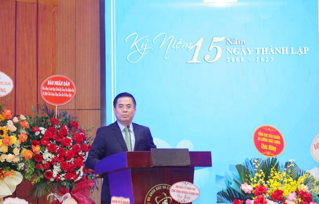 Thứ trưởng Nguyễn Hoàng Giang đánh giá cao kết quả đáng tự hào của Trung tâm, đóng góp vào thành công chung của Bộ và ngành KH-CN Kỷ niệm 15 năm thành lập Trung tâm Nghiên cứu và Phát triển truyền thông khoa học và công nghệ -0