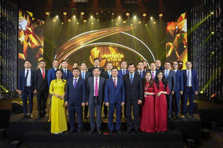 10 tập thể Viettel's Stars 2022 Viettel tôn vinh tập thể, cá nhân xuất sắc toàn cầu -0