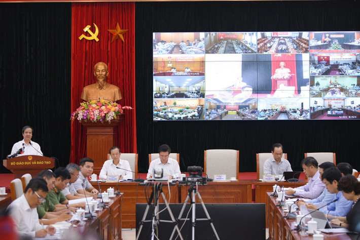Bộ trưởng Bộ GD-ĐT Nguyễn Kim Sơn phát biểu tại hội nghị hoi nghi cong tac thi.jpeg -0