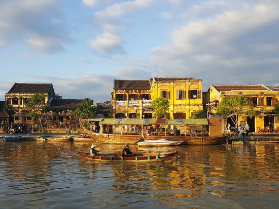 Hội An là ví dụ điển hình về bảo tồn di sản. Ảnh: Tripadvisor Hà Nội và Hội An vào danh sách 25 điểm đến hàng đầu thế giới -0