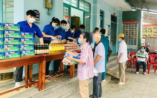 Thực hiện các biện pháp hỗ trợ khẩn cấp đối với người dân gặp khó khăn do dịch Covid-19. Thực hiện các biện pháp hỗ trợ khẩn cấp đối với người dân gặp khó khăn do dịch bệnh Covid-19.