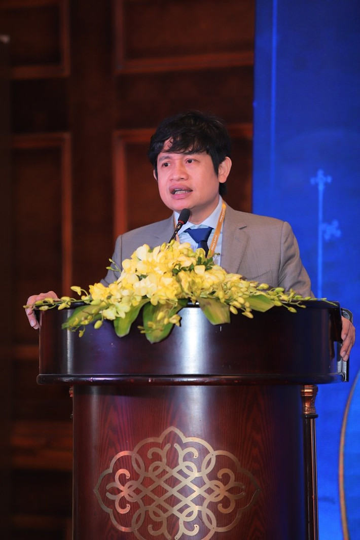 Chủ tịch HĐQT Công ty CP Tập đoàn Meey Land Hoàng Mai Chung phát biểu tại Hội nghị Chủ tịch HĐQT Công ty CP Tập đoàn Meey Land Hoàng Mai Chung phát biểu tại Hội nghị