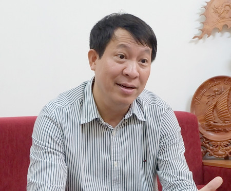 TS. Phạm Tiến Dũng. Ảnh: Ng. Phương Sẵn sàng tạo điều kiện cho sinh hoạt tôn giáo chính đáng, đúng pháp luật