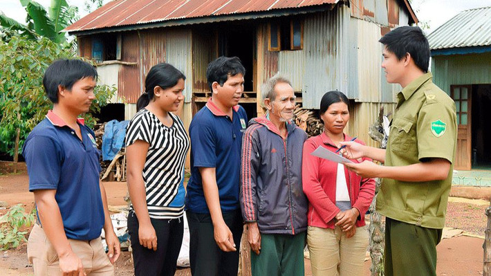 Đưa pháp luật tới đồng bào thiểu số. Nguồn: baophapluat.vn Đưa pháp luật tới đồng bào thiểu số. Nguồn: baophapluat.vn