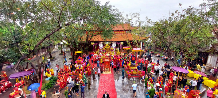 Khai mạc lễ hội Đền Tranh, Xuân Giáp Thìn 2024 Hải Dương: Khai mạc Lễ hội Đền Tranh và Công bố Quyết định công nhận Di tích đền Tranh là điểm du lịch