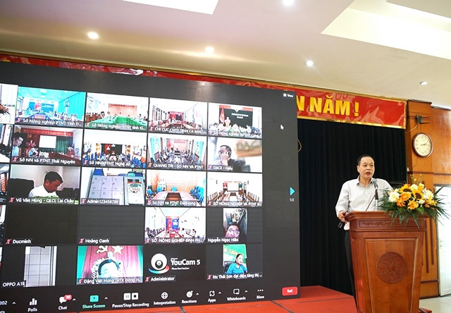 Cục trưởng Cục Chất lượng, Chế biến và Phát triển thị trường Nguyễn Như Tiệp trao đổi trực tiếp tại Diễn đàn và trực tuyến các điểm cầu Gia tăng giá trị xuất khẩu cho ngành hàng gia vị -0