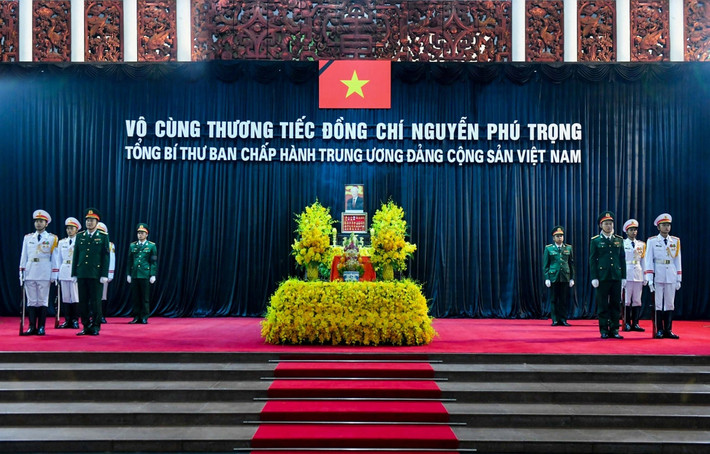 Đúng 7h sáng nay, 25.7, diễn ra Lễ Quốc tang Tổng Bí thư Nguyễn Phú Trọng ảnh 3 Đúng 7h sáng nay, 25.7 diễn ra Lễ Quốc tang Tổng Bí thư Nguyễn Phú Trọng -2