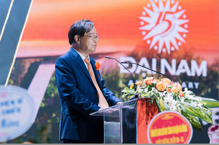 TS. Lê Đắc Sơn – Chủ tịch Hội đồng trường Đại học Đại Nam Trường ĐH Đại Nam kỷ niệm 15 năm thành lập và tri ân tới các Nhà giáo -0