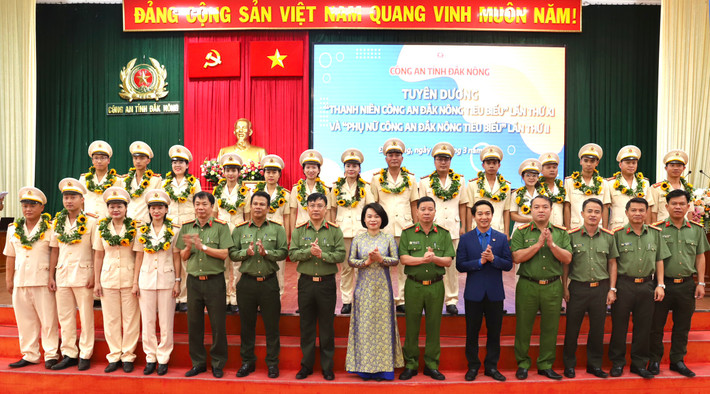 Công an Đắk Nông tuyên dương “Thanh niên Công an Đắk Nông tiêu biểu” lần thứ XI , “Phụ nữ Công an Đắk Nông tiêu biểu” Công an Đắk Nông đạt nhiều kết quả sau 3 năm thực hiện Kết luận số 01 và 1 năm thực hiện Quy định số 09