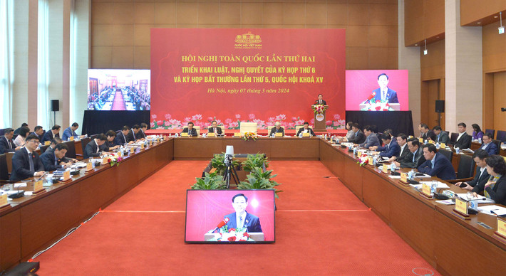 Quang cảnh Hội nghị. Ảnh: Lâm Hiển Chủ động nâng cao hiệu quả thực thi pháp luật, khẳng định tinh thần “lập pháp chủ động, giám sát hiệu quả, quyết sách kịp thời, bứt phá phát triển” -0