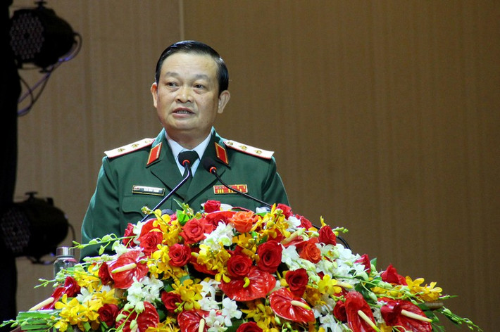 Chính uỷ Bộ Tư lệnh Quân khu 7, Trung tướng Trần Hoài Trung, phát biểu tại buổi lễ Ảnh: Lan Chi Trung tướng Trần Hoài Trung, Chính uỷ Bộ Tư lệnh Quân khu 7 phát biểu tại buổi lễ - Ảnh: Lan Chi