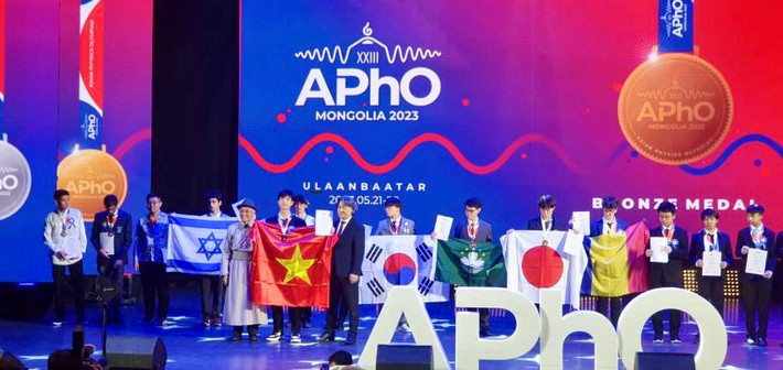 Đội tuyển APhO Việt Nam năm 2023 8/8 học sinh Việt Nam đoạt giải tại Olympic Vật lí Châu Á - Thái Bình Dương -0