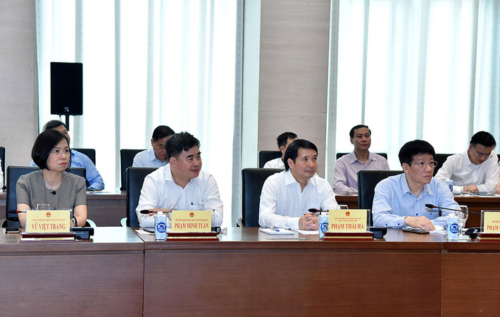 Các đại biểu dự cuộc gặp mặt. Ảnh: Lâm Hiển Chủ tịch Quốc hội Vương Đình Huệ: Báo chí phải luôn là vũ khí sắc bén của Đảng, diễn đàn rộng lớn, mạnh mẽ của Nhân dân -0