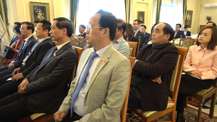 Các đại biểu Quốc hội tham dự cuộc gặp gỡ Phó Chủ tịch Quốc hội, Thượng tướng Trần Quang Phương gặp gỡ đại diện cộng đồng người Việt Nam tại Ba Lan -0
