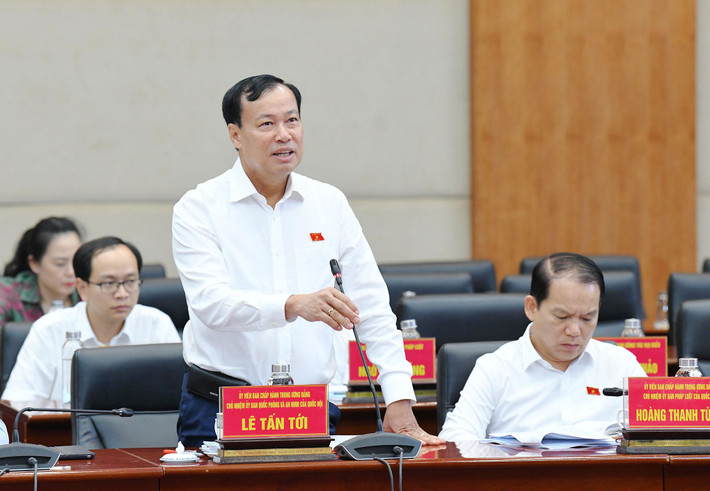Chủ nhiệm Ủy ban Quốc phòng và An ninh Lê Tấn Tới phát biểu. Ảnh: Lâm Hiển Chủ tịch Quốc hội Trần Thanh Mẫn: Hải Phòng chung sức, đồng lòng hoàn thành vượt trội các chỉ tiêu năm 2024 -0
