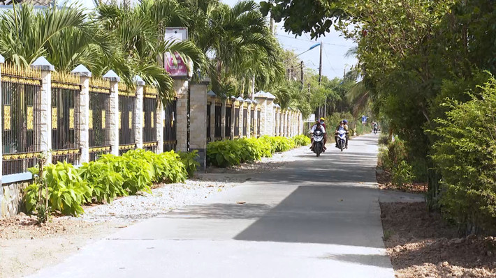 Những con đường bê tông mang đến sức sống mới cho xóm làng đồng bào dân tộc Khmer Những con đường bê tông mang đến sức sống mới cho xóm làng đồng bào dân tộc Khmer