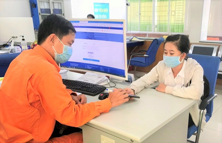 Hướng dẫn khách hàng tra cứu trực tuyến các thông tin về điện Hướng dẫn khách hàng tra cứu trực tuyến các thông tin về điện