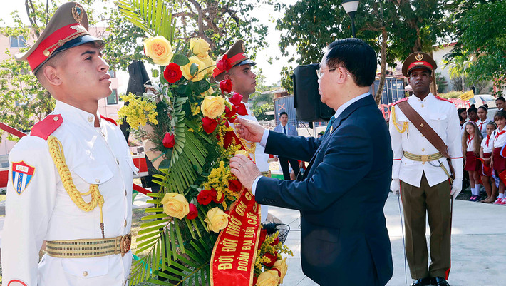 Chủ tịch Quốc hội Vương Đình Huệ: Công viên Hồ Chí Minh - biểu tượng tình hữu nghị đặc biệt Việt Nam – Cuba ảnh 3 Chủ tịch Quốc hội Vương Đình Huệ: Công viên Hồ Chí Minh - biểu tượng tình hữu nghị đặc biệt Việt Nam – Cuba -1