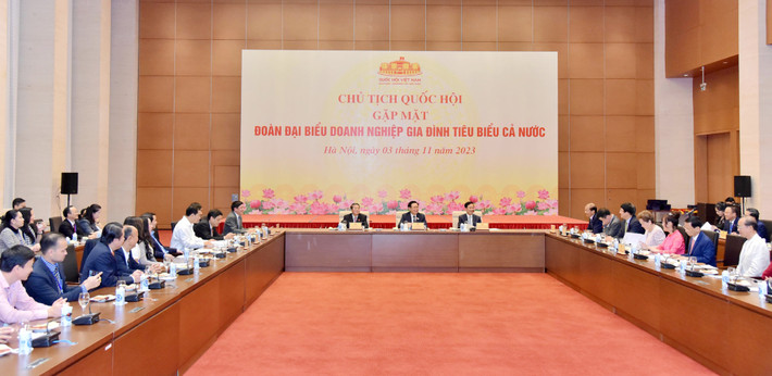Chủ tịch Quốc hội Vương Đình Huệ: Phát huy tinh thần dân tộc, xứng tầm là những doanh nhân đại diện cho đất nước Việt Nam ảnh 3 Chủ tịch Quốc hội Vương Đình Huệ: Phát huy tinh thần dân tộc, xứng tầm là những doanh nhân đại diện cho đất nước Việt Nam -0