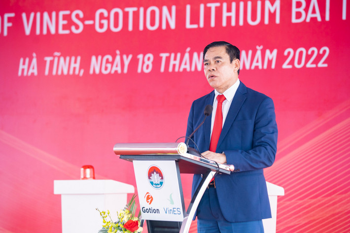 Chủ tịch UBND tỉnh Hà Tĩnh Võ Trọng Hải phát biểu tại buổi lễ Động thổ nhà máy sản xuất pin LFP tại Vũng Áng -0