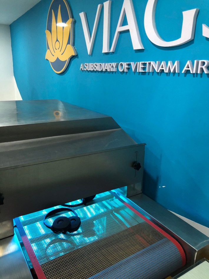 Khử khuẩn tai nghe bằng tia cực tím Khử khuẩn tai nghe bằng tia cực tím