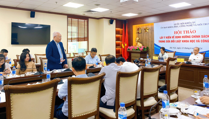 Ông Ngô Minh Hải, Chủ tịch HĐQT Tập đoàn TH phát biểu tại cuộc họp sáng 13.6. Quy định về Quỹ Phát triển khoa học và công nghệ cần cụ thể, sát thực tiễn -0