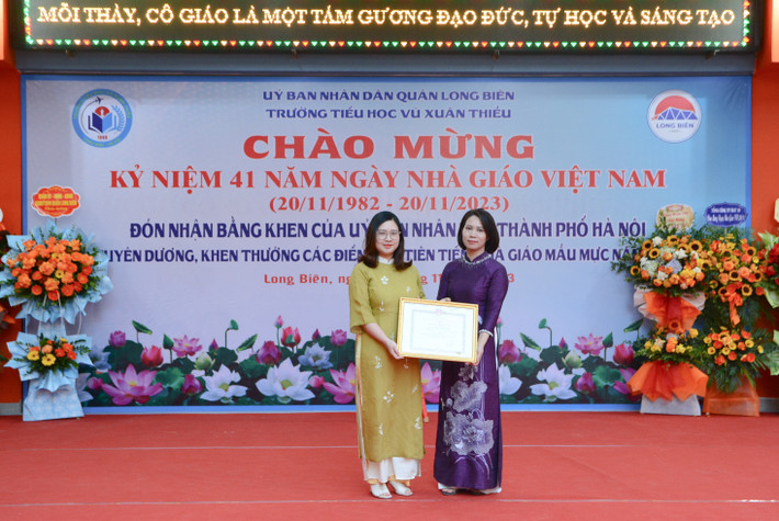 Trường Tiểu học Vũ Xuân Thiều đón nhận bằng khen của Thành phố Hà Nội ảnh 10 Trường Tiểu học Vũ Xuân Thiều đón nhận bằng khen của UBND TP. Hà Nội -0