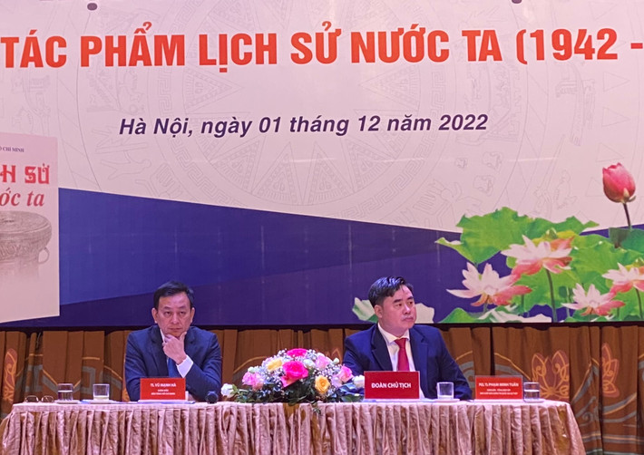 Đoàn chủ tịch Hội thảo "80 năm tác phẩm Lịch sử nước ta (1942 - 2022)" Lan tỏa giá trị và sức sống trường tồn của tác phẩm