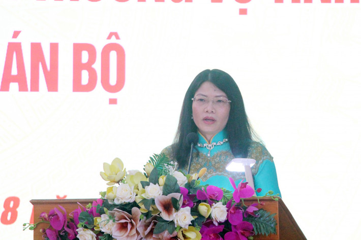 Tân Bí thư Huyện ủy Đầm Hà Đỗ Thị Ninh Hường phát biểu nhận nhiệm vụ Tân Bí thư Huyện ủy Đầm Hà Thị Ninh Hường phát biểu nhận nhiệm vụ