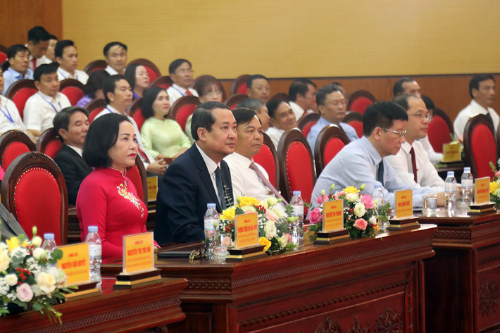 Phó Chủ tịch Quốc hội Nguyễn Thị Thanh dự Lễ kỷ niệm 30 năm tái lập huyện Yên Khánh và đón nhận huyện đạt chuẩn nông thôn mới nâng cao năm 2024 ảnh 1 Phó Chủ tịch Quốc hội Nguyễn Thị Thanh dự Lễ kỷ niệm 30 năm tái lập huyện Yên Khánh và đón nhận huyện đạt chuẩn nông thôn mới nâng cao năm 2024 -1