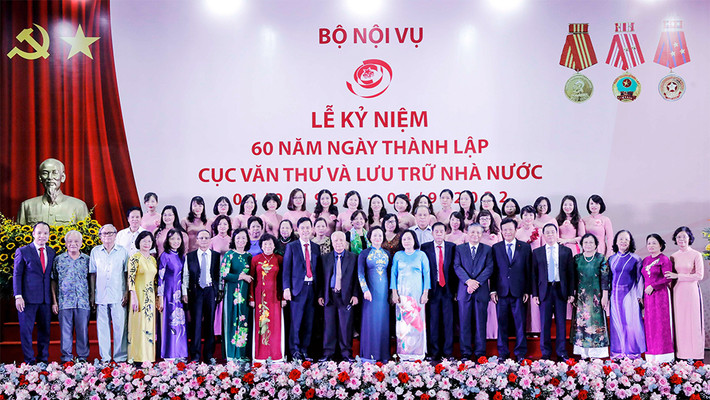 Cục Văn thư và Lưu trữ Nhà nước: 60 năm tròn sứ mệnh bảo vệ và phát huy giá trị tài sản tư liệu quốc gia ảnh 5 Cục Văn thư và Lưu trữ Nhà nước: 60 năm tròn sứ mệnh bảo vệ và phát huy giá trị tài sản tư liệu quốc gia -4