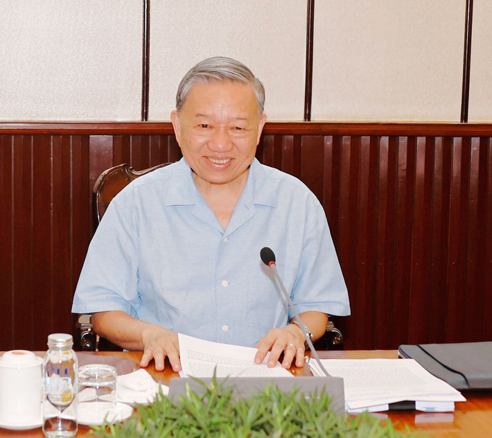 Tổng Bí thư, Chủ tịch nước Tô Lâm phát biểu tại cuộc họp. Ảnh: Trí Dũng - TTXVN Tổng Bí thư, Chủ tịch nước Tô Lâm chủ trì phiên họp thường kỳ của Lãnh đạo chủ chốt -0