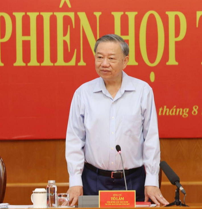 Tổng Bí thư, Chủ tịch nước Tô Lâm phát biểu tại phiên họp. Ảnh: Trí Dũng/TTXVN Tổng Bí thư, Chủ tịch nước Tô Lâm chủ trì Phiên họp Ban Chỉ đạo Tổng kết 40 năm Đổi mới -0