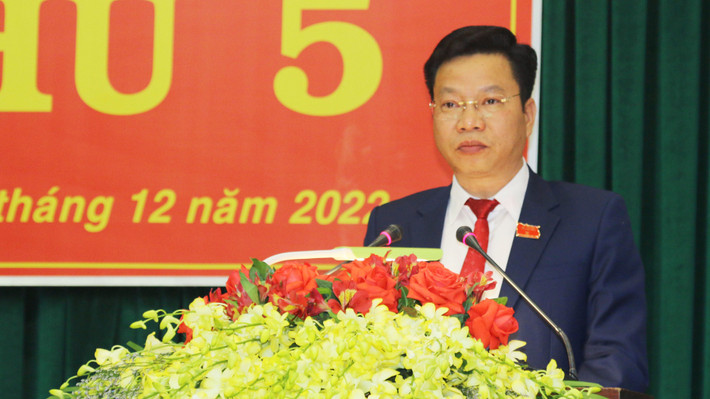 Phó Bí thư Tỉnh ủy, Chủ tịch HĐND tỉnh Lưu Văn Trung đề nghị các đại biểu tập trung thảo luận, phân tích sâu thực tiễn để quyết định các mục tiêu tổng quát năm 2023 Đắk Nông: Phấn đấu có trên 21.000 tỷ đồng tổng vốn đầu từ toàn xã hội năm 2023 -0