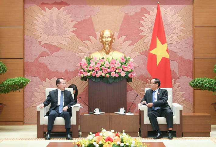 Phó Chủ tịch Quốc hội, Thượng tướng Trần Quang Phương tiếp Đoàn Ủy ban Đối ngoại Nhân đại toàn quốc Trung Quốc do Phó Chủ nhiệm Ủy ban Phó Tự Ứng làm Trưởng đoàn Phó Chủ tịch Quốc hội, Thượng tướng Trần Quang Phương đã tiếp Đoàn Ủy ban Đối ngoại Nhân đại toàn quốc Trung Quốc do Phó Chủ nhiệm Ủy ban Phó Tự Ứng làm Trưởng đoàn (1)