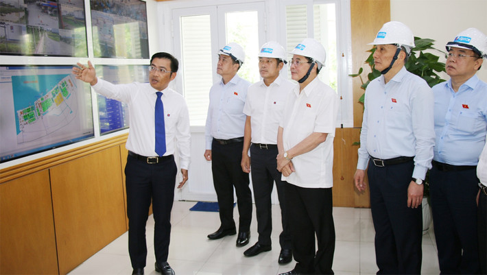 Phó Chủ tịch Quốc hội Nguyễn Đức Hải làm việc với Công ty Xăng dầu Khu vực II về phát triển năng lượng ảnh 5 Phó Chủ tịch Quốc hội Nguyễn Đức Hải làm việc với Công ty Xăng dầu Khu vực II về phát triển năng lượng -3