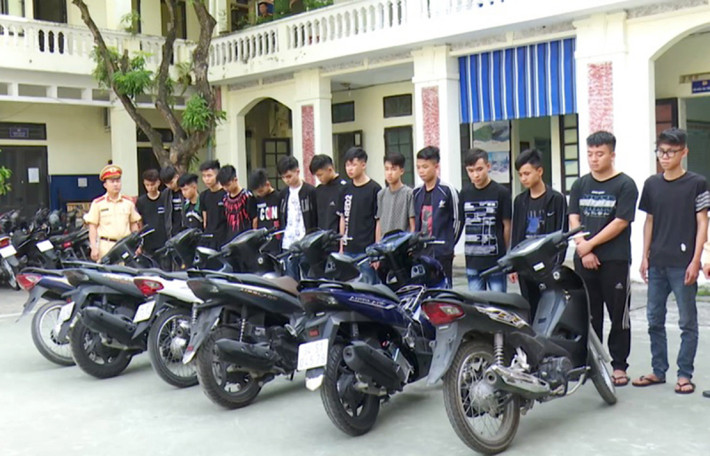 Ảnh minh hoạ/ITN Xử nghiêm những trường hợp cổ xúy thanh thiếu niên lạng lách, đánh võng, đua xe -0