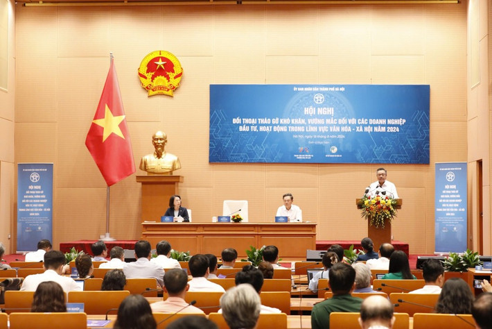 Toàn cảnh hội nghị. Ảnh: V.A Hà Nội đối thoại, tháo gỡ khó khăn cho doanh nghiệp lĩnh vực văn hóa - xã hội -0