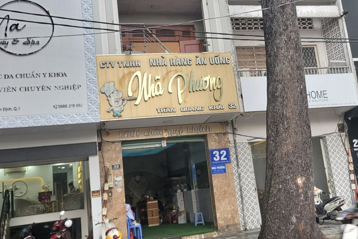 Công ty TNHH Nhà hàng Nhã Phương trên đường Trần Quang Khải, Quận 1, bị xử phạt 60 triệu đồng. Ảnh: Quang Phương. TP. Hồ Chí Minh: Nhiều nhà hàng ăn uống, karaoke bị xử phạt vì vi phạm hàng loạt quy định của pháp luật -0