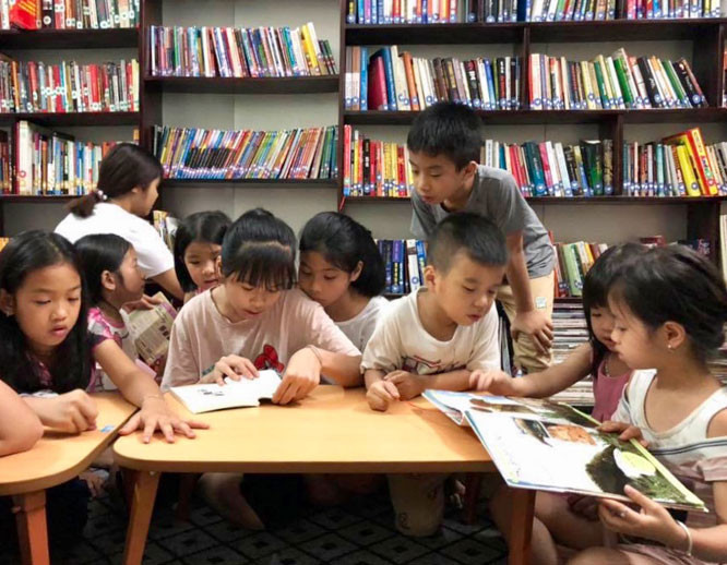 Nhiều thư viện, không gian đọc được mở ra phục vụ cộng đồng Ảnh: hanoimoi.com.vn Nhiều thư viện, không gian đọc được mở ra phục vụ cộng đồng - Ảnh: hanoimoi.com.vn