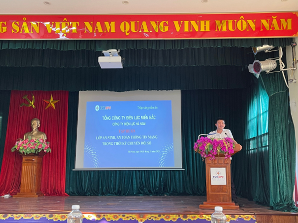 Điện lực Hà Nam tổ chức thành công lớp đào tạo về chuyển đổi số và an toàn thông tin mạng ảnh 1 Công ty Điện lực Hà Nam tổ chức đào tạo nhận thức về chuyển đổi số và an toàn thông tin -0