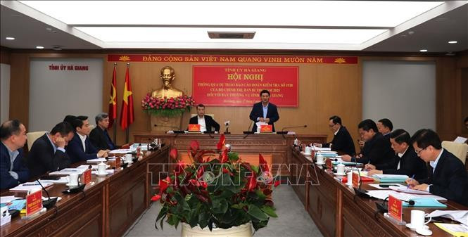 Bí thư Tỉnh ủy Hà Giang Hầu A Lềnh phát biểu tại buổi làm việc. Bí thư Tỉnh ủy Hà Giang Hầu A Lềnh phát biểu tại buổi làm việc.