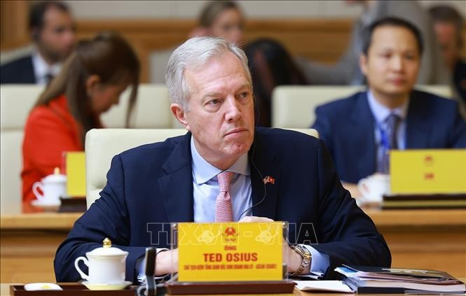 Chủ tịch kiêm Tổng giám đốc Hội đồng Kinh doanh Hoa Kỳ - ASEAN (USABC) Ted Osius phát biểu. Ảnh: Dương Giang/TTXVN Chủ tịch kiêm Tổng giám đốc Hội đồng Kinh doanh Hoa Kỳ - ASEAN (USABC) Ted Osius phát biểu. Ảnh: Dương Giang/TTXVN