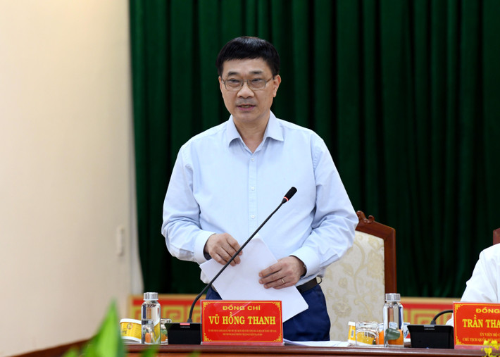 Phó Chủ tịch Quốc hội Vũ Hồng Thanh phát biểu tại cuộc làm việc. Ảnh: Lâm Hiển pho-chu-tich-qh-vu-hong-thanh2.jpg